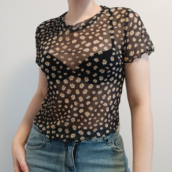 Sheer flower print T-shirt - Picture 3 of 4